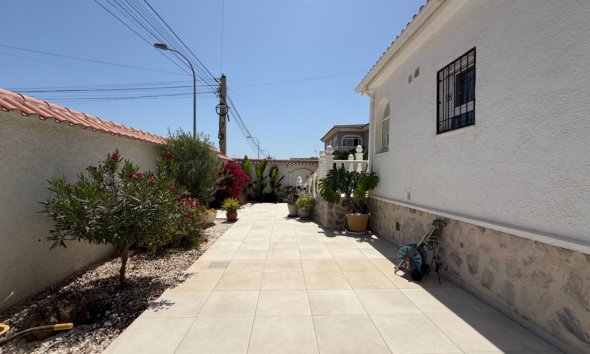 Gensalg - Villa -
Torrevieja - Costa Blanca