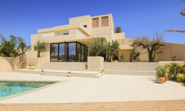 Nybyggeri - Villa -
La Marina