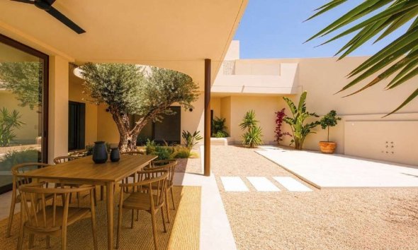 Nybyggeri - Villa -
La Marina