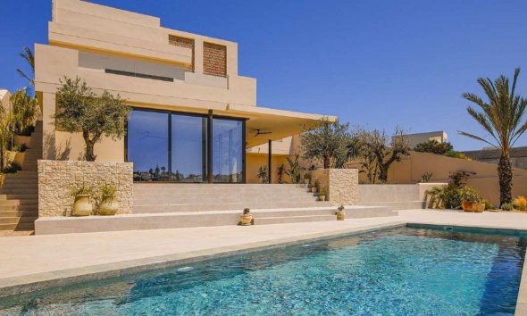 Nybyggeri - Villa -
La Marina