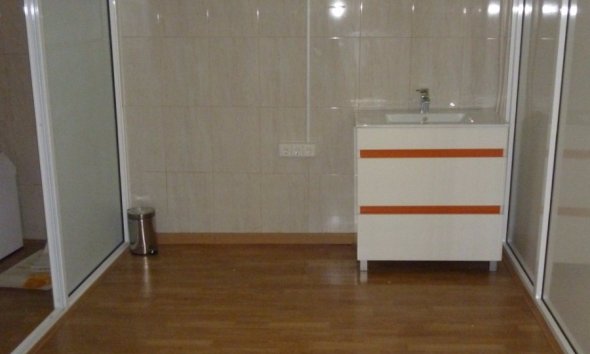 Resale - Commercial -
Elche