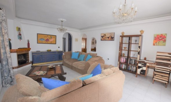 Gensalg - Villa -
Ciudad Quesada - Pueblo Bravo