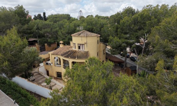 Gensalg - Villa -
Orihuela Costa - Villamartín