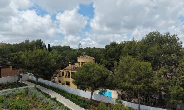 Gensalg - Villa -
Orihuela Costa - Villamartín