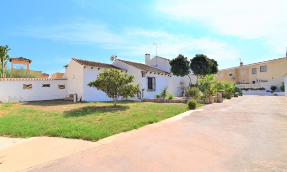 Gensalg - Villa -
Orihuela Costa - Villamartín
