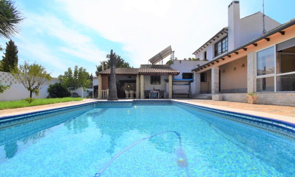 Gensalg - Villa -
Orihuela Costa - Villamartín