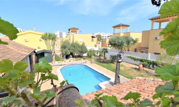 Gensalg - Villa -
Orihuela Costa - Villamartín