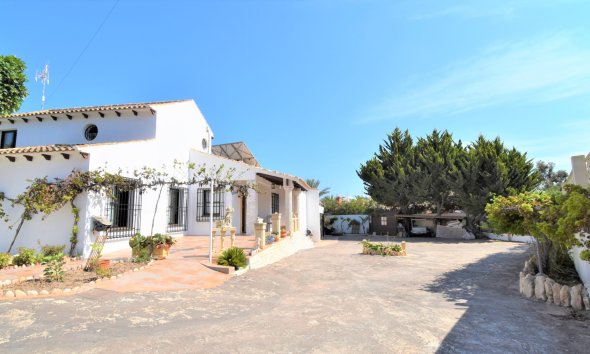 Gensalg - Villa -
Orihuela Costa - Villamartín