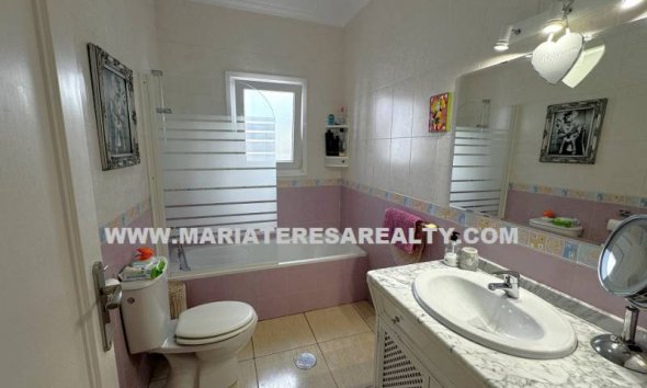 Gensalg - Villa -
Lo Santiago - Gea y Trujols