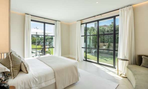 Gensalg - Villa -
Marbella - Sierra Blanca