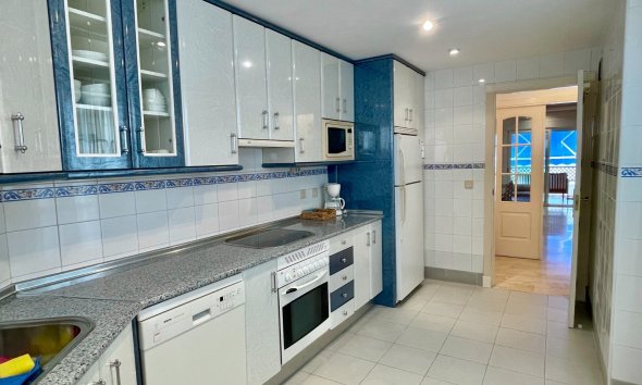 Reventa - apartment -
Marbella - Puerto Banús
