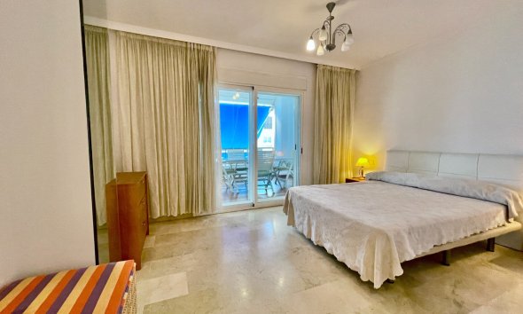 Reventa - apartment -
Marbella - Puerto Banús