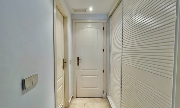 Reventa - apartment -
Marbella - Puerto Banús