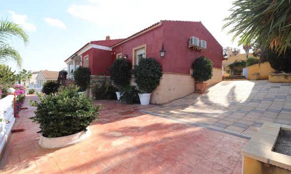 Gensalg - Villa -
Algorfa - Lomas de La Juliana