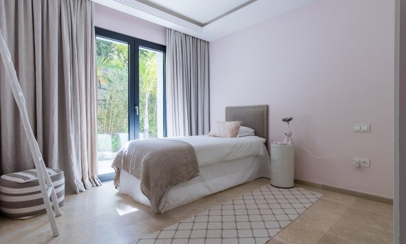 Gensalg - Villa -
Marbella - Nueva Andalucía