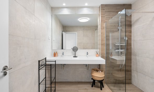 Resale - apartment -
Marbella