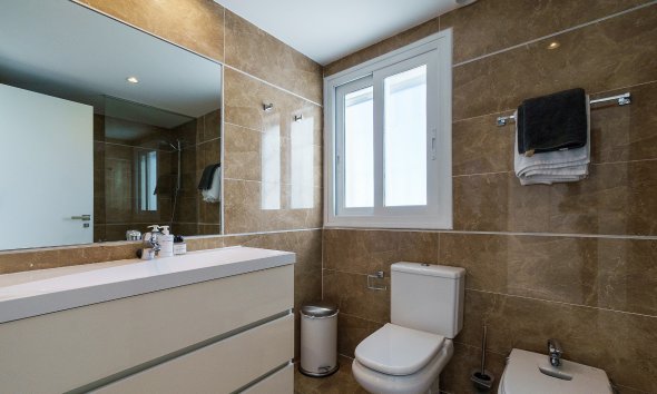 Reventa - apartment -
Benahavis - La Quinta