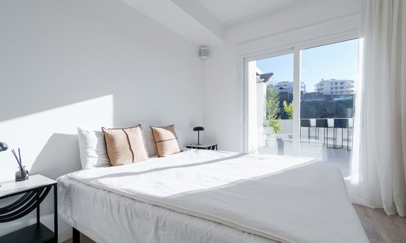 Reventa - apartment -
Benahavis - La Quinta