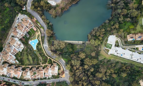 Reventa - apartment -
Marbella - Nueva Andalucía
