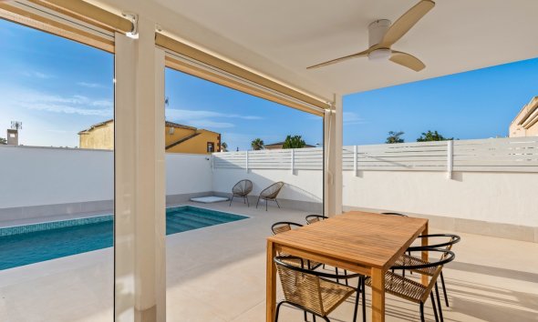 Gensalg - Villa -
Torrevieja - El Chaparral