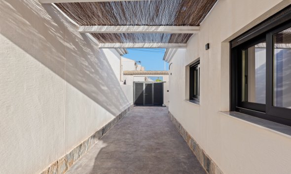 Gensalg - Villa -
Torrevieja - El Chaparral