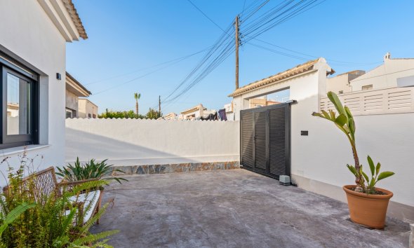 Gensalg - Villa -
Torrevieja - El Chaparral
