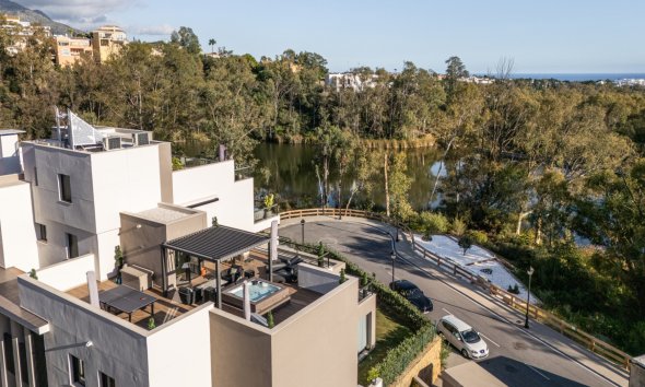 Reventa - apartment -
Marbella - Nueva Andalucía