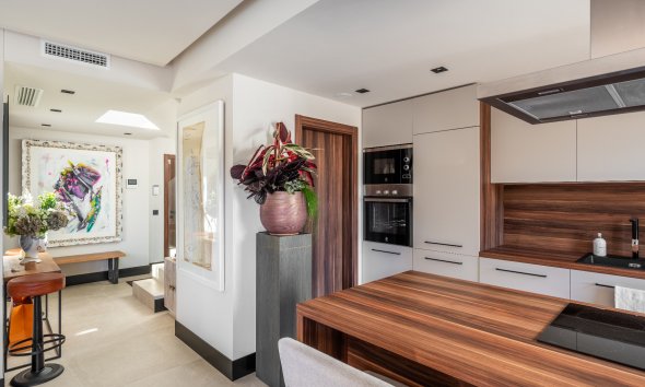 Reventa - apartment -
Marbella - Nueva Andalucía
