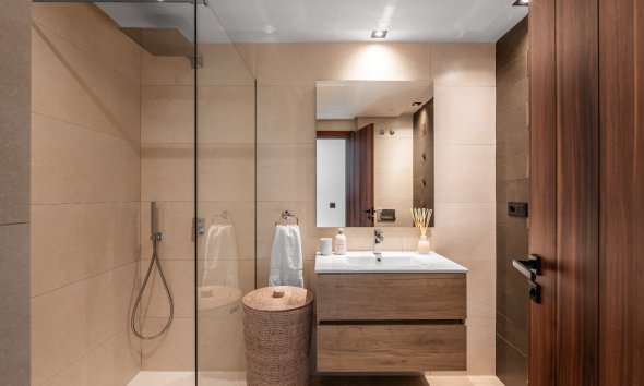 Reventa - apartment -
Marbella - Nueva Andalucía