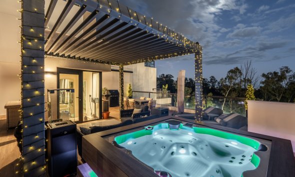 Reventa - apartment -
Marbella - Nueva Andalucía