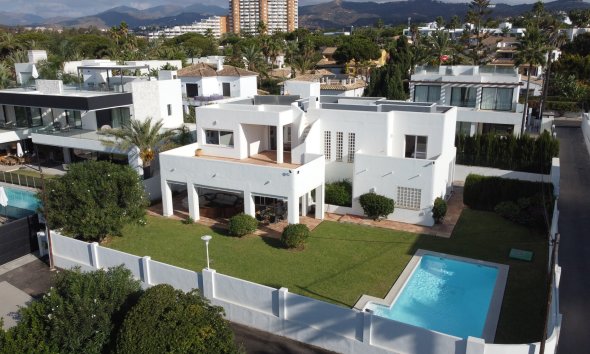 Gensalg - Villa -
Marbella - Las Chapas