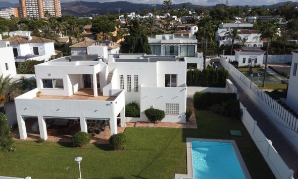 Gensalg - Villa -
Marbella - Las Chapas