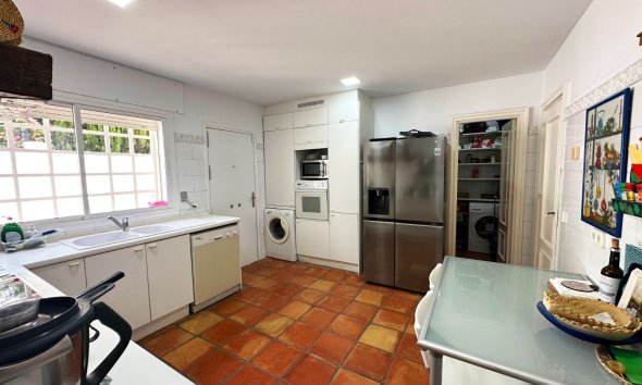Gensalg - Villa -
Marbella - Las Chapas