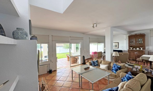 Gensalg - Villa -
Marbella - Las Chapas