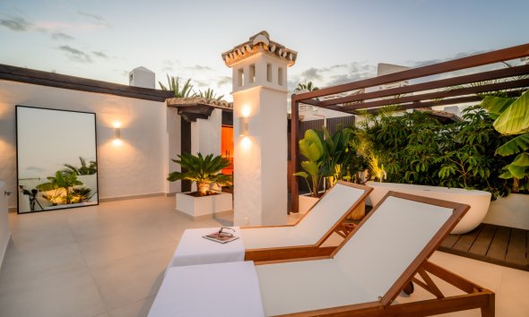 Reventa - apartment -
Estepona