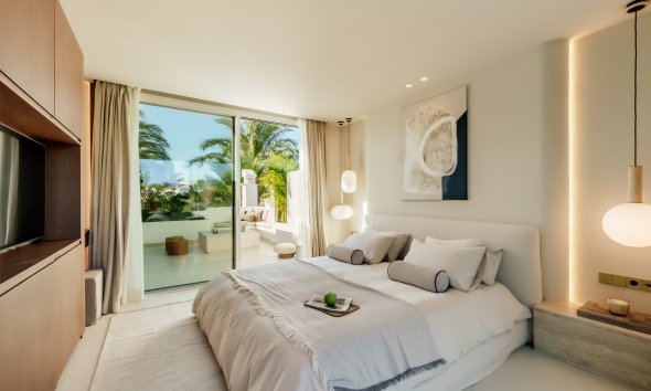 Reventa - apartment -
Estepona