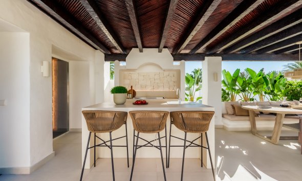Reventa - apartment -
Estepona