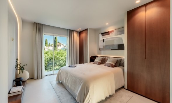Reventa - apartment -
Estepona