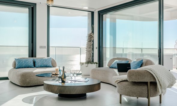 Resale - apartment -
Benidorm