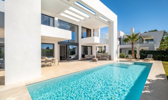 Gensalg - Villa -
Estepona - El Paraíso