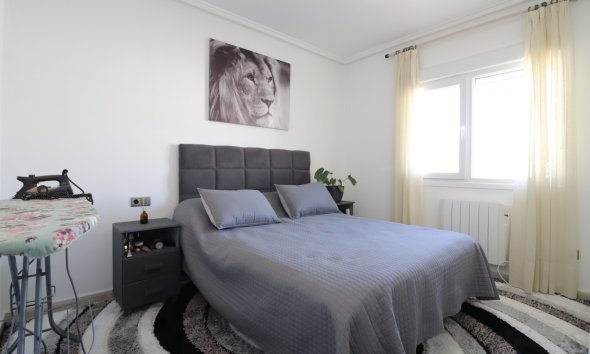 Reventa - Villa -
Benijofar - Monte Azul