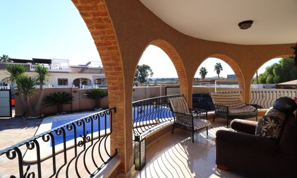 Reventa - Villa -
Benijofar - Monte Azul