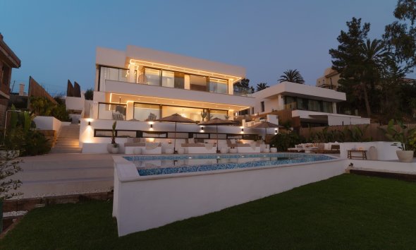 Gensalg - Villa -
Marbella - Nueva Andalucía