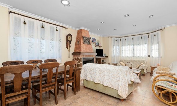 Gensalg - Country House -
Beniel - Carretera de Beniel