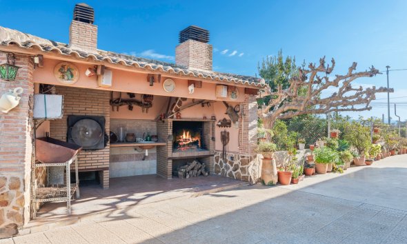 Gensalg - Country House -
Beniel - Carretera de Beniel
