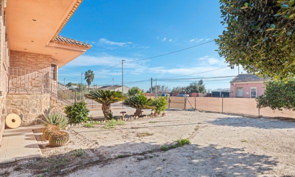 Gensalg - Country House -
Beniel - Carretera de Beniel