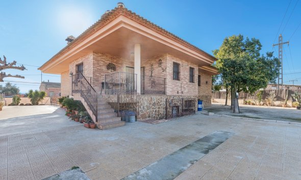 Gensalg - Country House -
Beniel - Carretera de Beniel