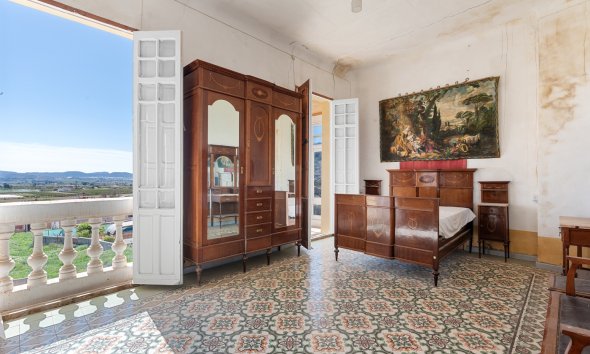 Resale - Country House -
Orihuela