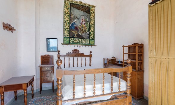 Resale - Country House -
Orihuela