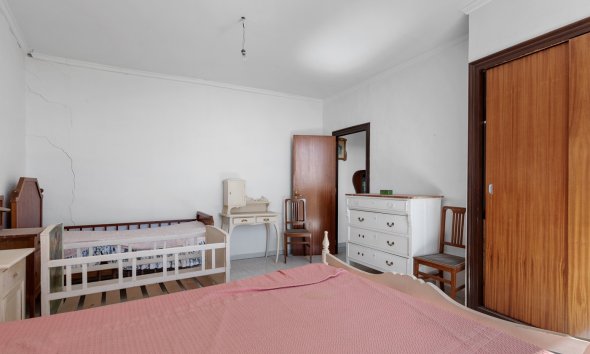 Resale - Country House -
Orihuela